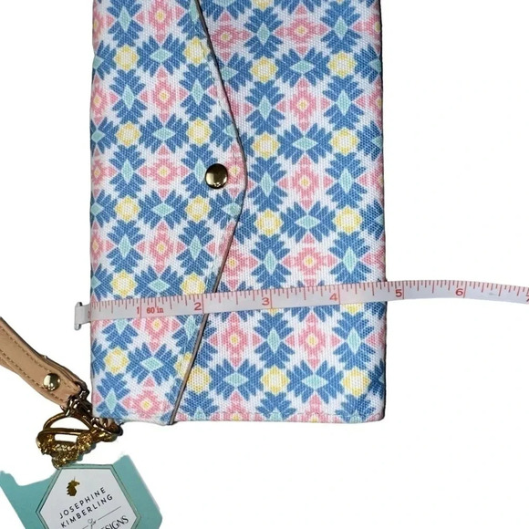 Josephine Kimberling pastel boho design wristlet wallet - Picture 5 of 7